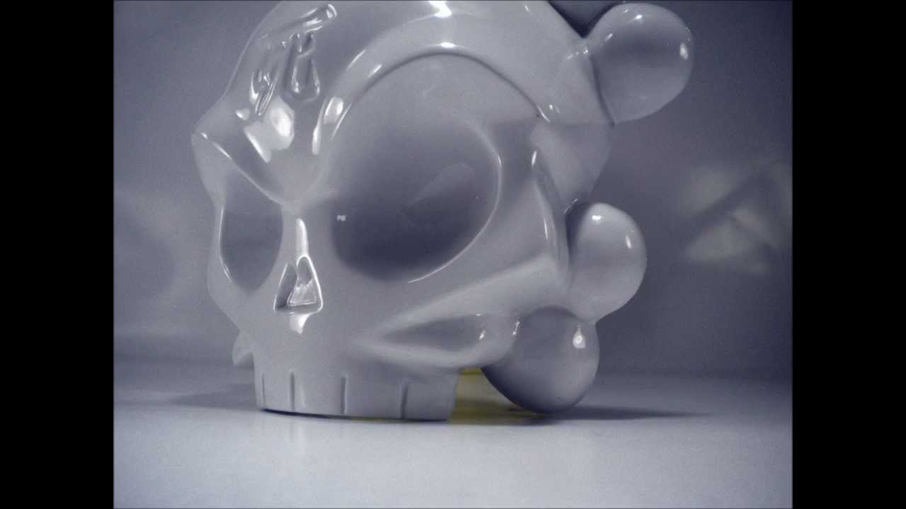 Huck Gee Bronze Skullhead