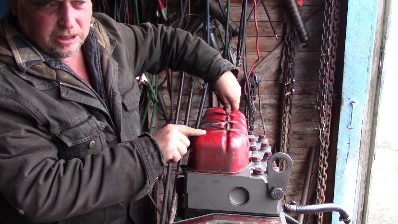 IH 584 engine  Part 4, Cylinder head, setting valves, etc.