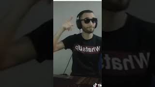 Okulu Teröristler Basmıştır Sıramda Deli Taklidi Yaparken Olur Gibi