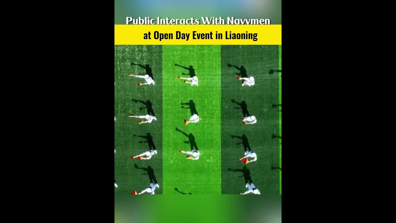 Public Interacts with Navymen at Open Day Event in Liaoning 