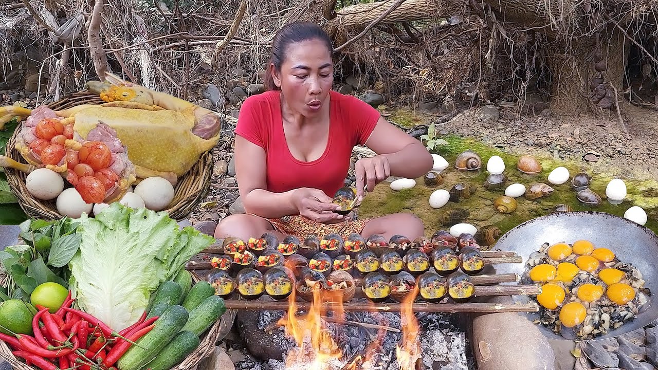 Survival skills: Snail with egg spicy cooking for jungle food, Duck curry tasty for dinner, +6 video