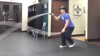 Battle Rope - Waves with Alternatng Reverse Lunges
