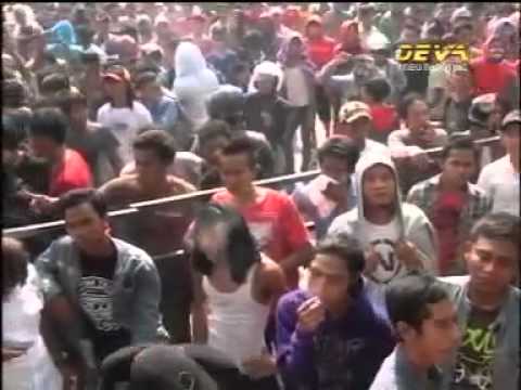 OM MONATA ~ SENANDUNG RINDU ~ ALVI DAMAYANTI \u0026 SODIK MONATA   YouTube