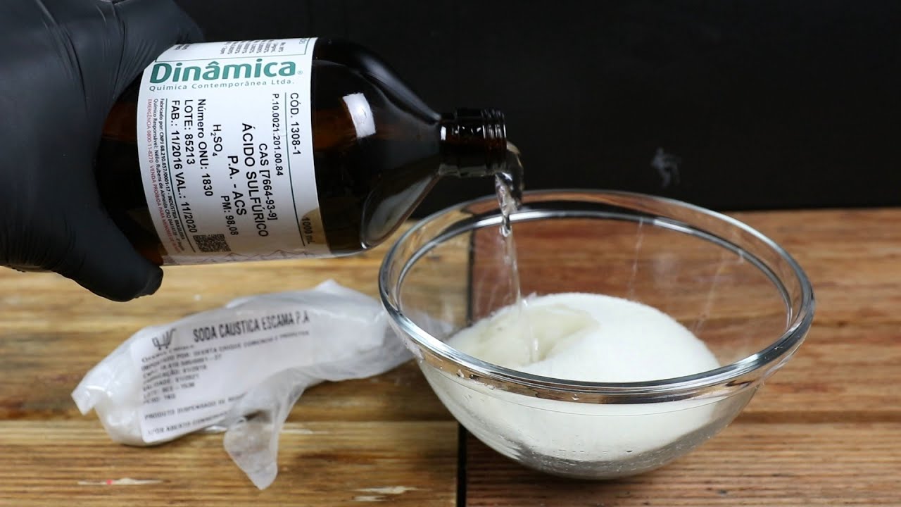 ÁCIDO SULFÚRICO VS SODA CÁUSTICA, QUEM VENCE !!! ( Química do Mal ) YouTube ÁCIDO SULFÚRICO VS SODA CÁUSTICA, QUEM VENCE !!! ( Química do Mal ) YouTube