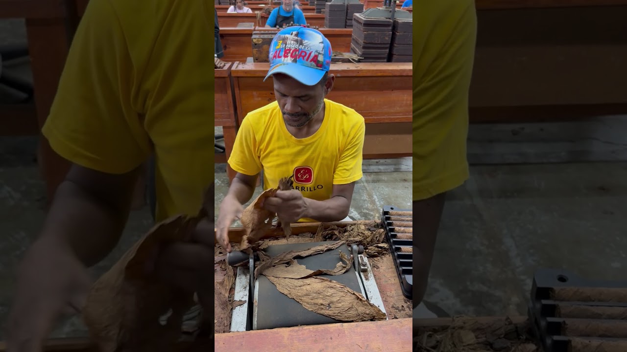 EP Carrillo Cigar Factory Behind The Scenes 