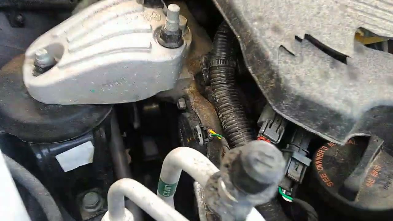 Звук мотора Kia 3.3l V6 от 2019 Kia Sorento Lx V6 5XYPGDA54KG460092