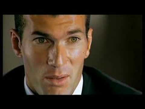 Intro of 'Zinedine Zidane - Comme Dans Un Rêve'