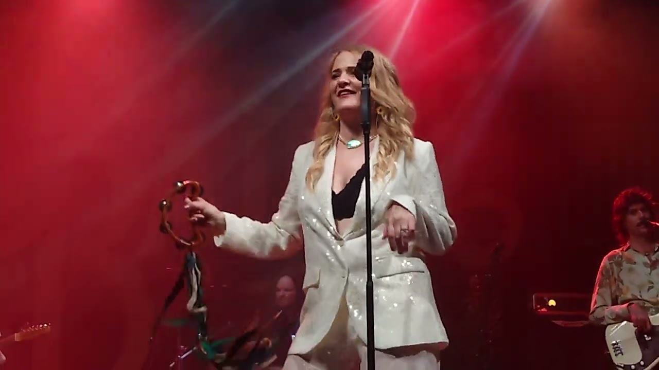 Elles Bailey - Growing Roots @ Electric Bristol, 21/3/26