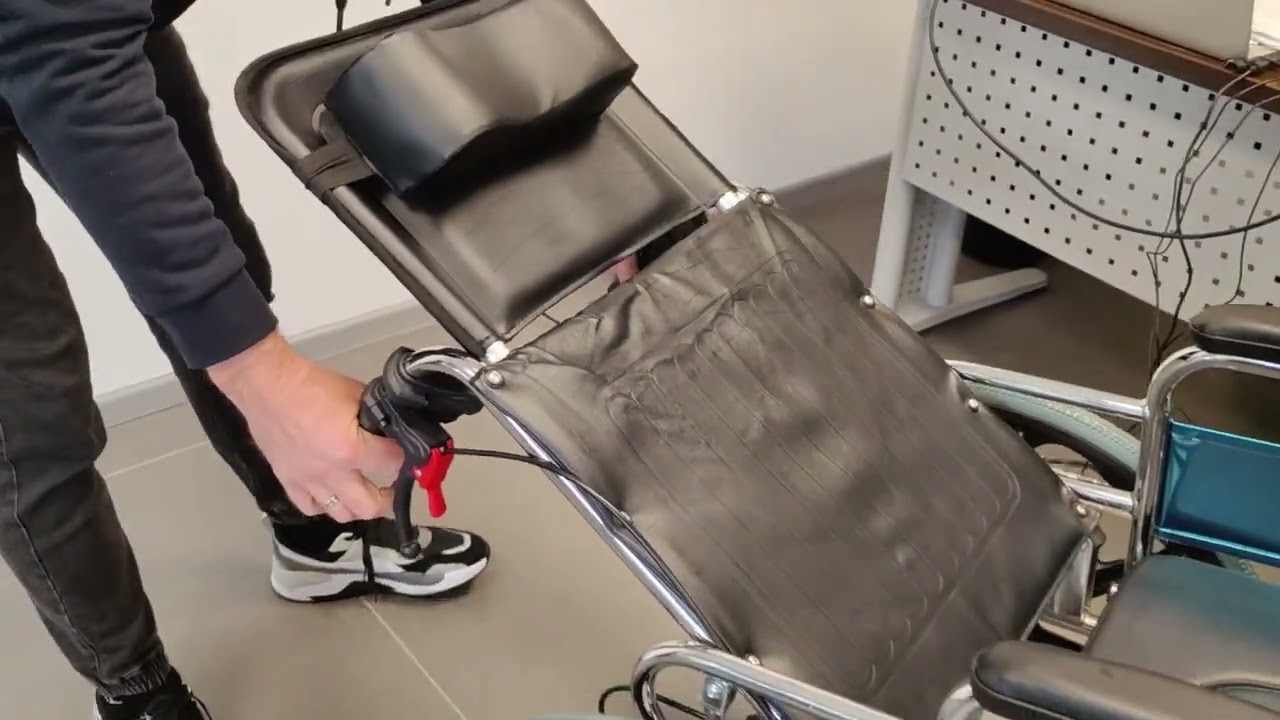Крісло колісне Karadeniz Medical G124E - Meditor