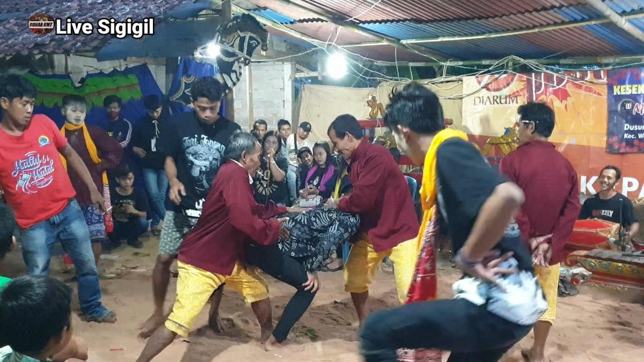 Ngeri Heboh !!! Kesurupan Mendeman, Mawar Budoyo Sigigil