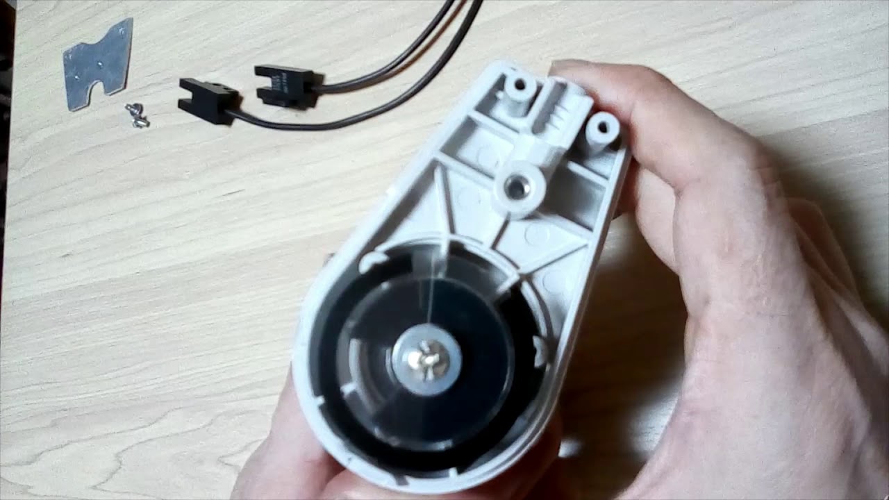工業ミシンの針位置検出器の中身を入れ替える - YouTube 工業ミシンの針位置検出器の中身を入れ替える - YouTube