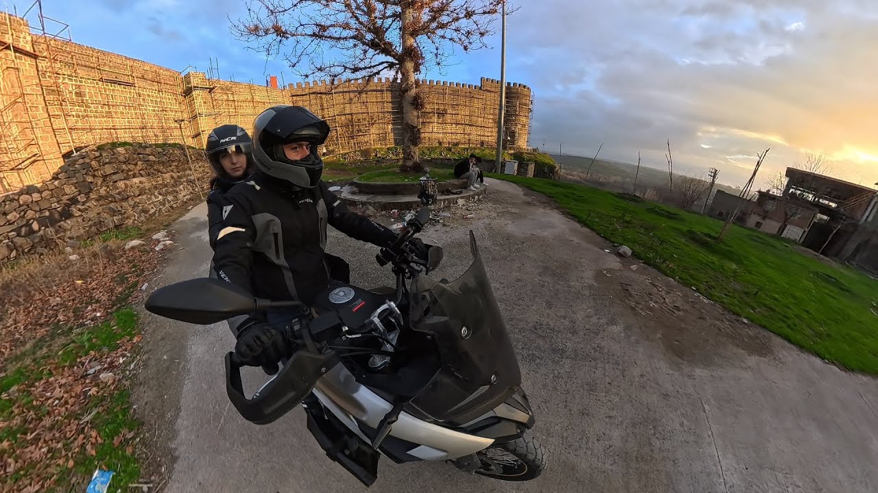 Surları gezdik. #diyarbakır #diyarbakırsurları #geziyoruz #keşfet 