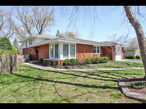 18 West Hiawatha Trail, Mount Prospect, IL home video tour
