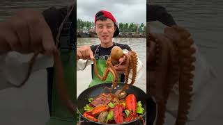 Chinese Fisherman Cooking and Eating seafood Mukbang Fresh