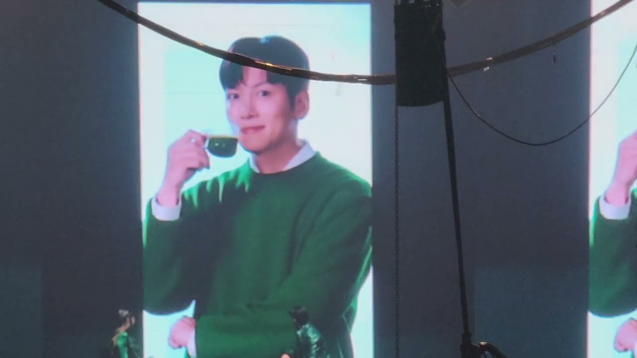 JI CHANG WOOK FULL SET @ IAM WORLDWIDE DOMIN8 CONCERT | Karlita 