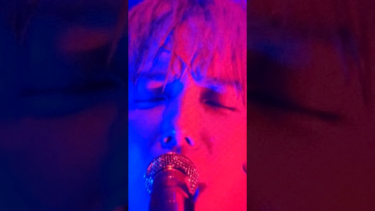 CNBLUE in tokyo.🥰❤️