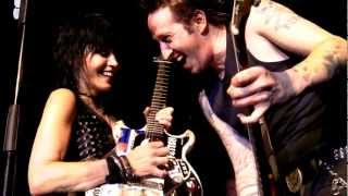 Video thumbnail of "Joan Jett and The Blackhearts - ACDC and Everyday People Tulsa 2012 HD HQ"