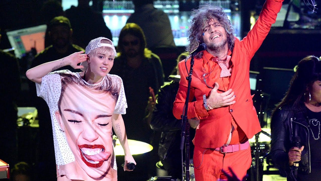 Miley Cyrus - Yoshimi Battles the Pink Robots (The Flaming Lips Cover)