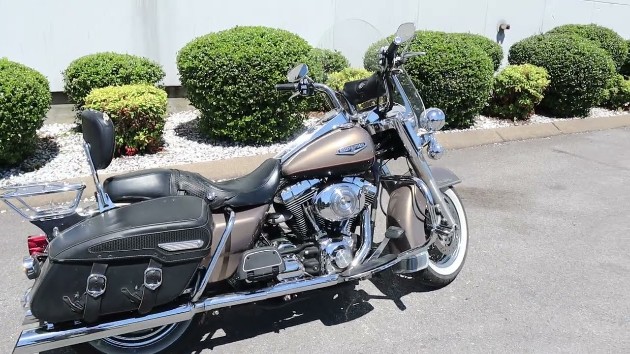 2004 Road King Classic - YouTube
