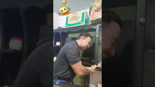 HAY Y MI MANITAS👋😅😅🤣😂