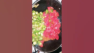 این هم از نتیجه عالیش غذا ایرانی خورشت بامیه 