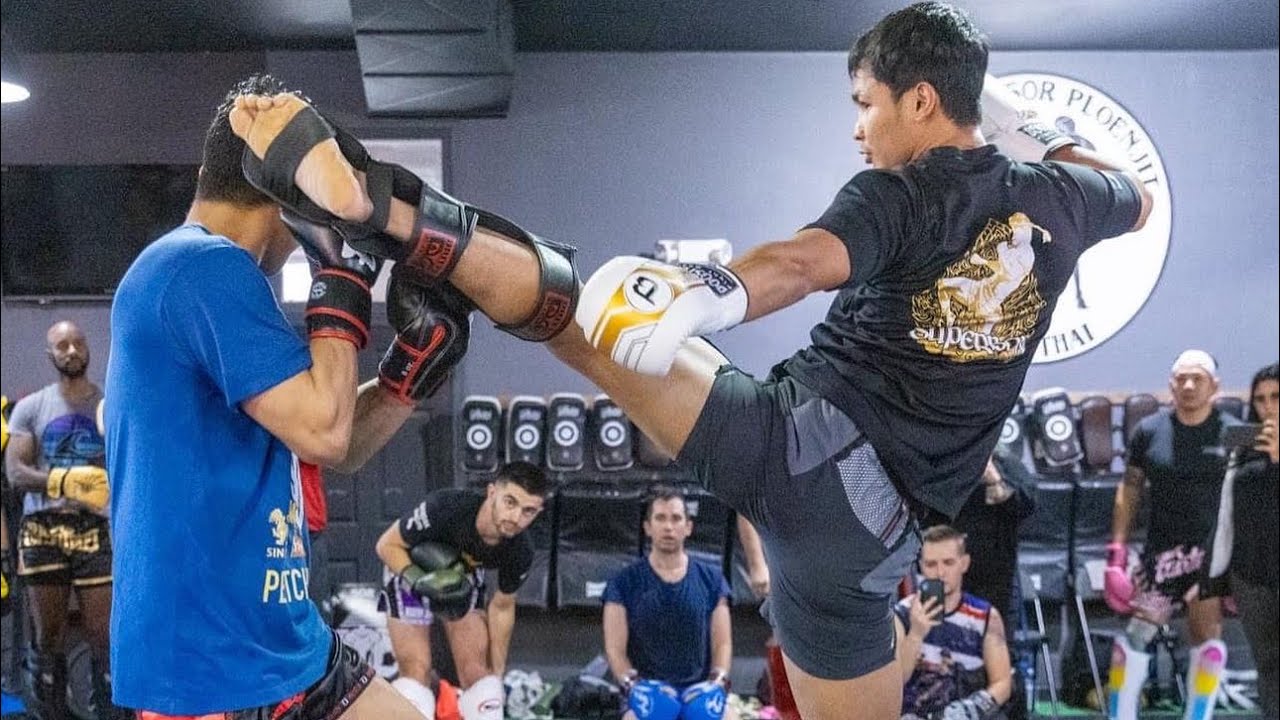 Спарринг с моими учениками #муайтай #супербон #кикбоксинг #тренировка #семинар #одинчемпионат