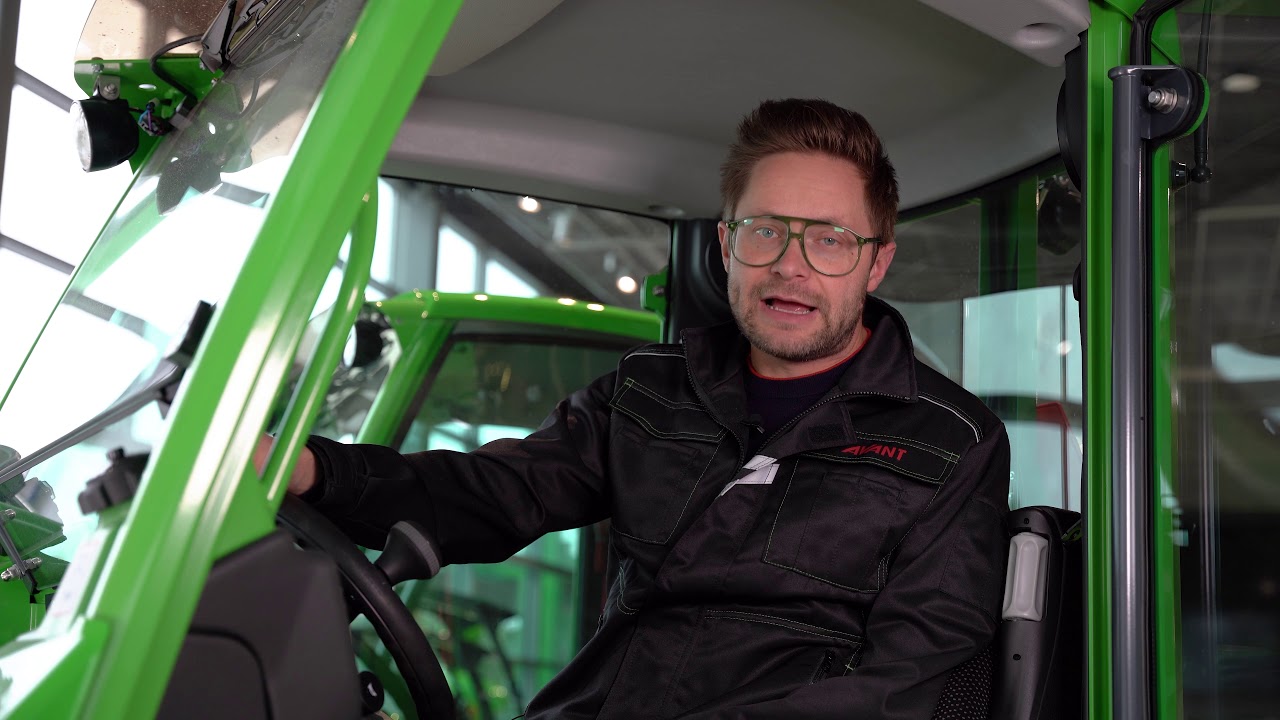 Avant  Articulated Mini Loader 700 Series Walk Around