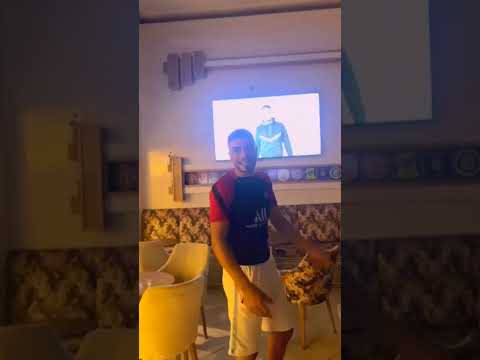 حاط راسي عل وسادة كتبان ليا غير دبابة