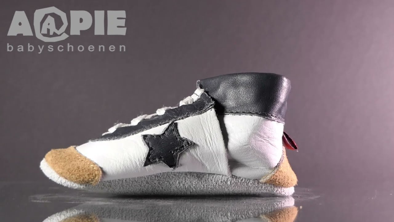 Babyslofje leer blauw wit met ster - Star Madrid