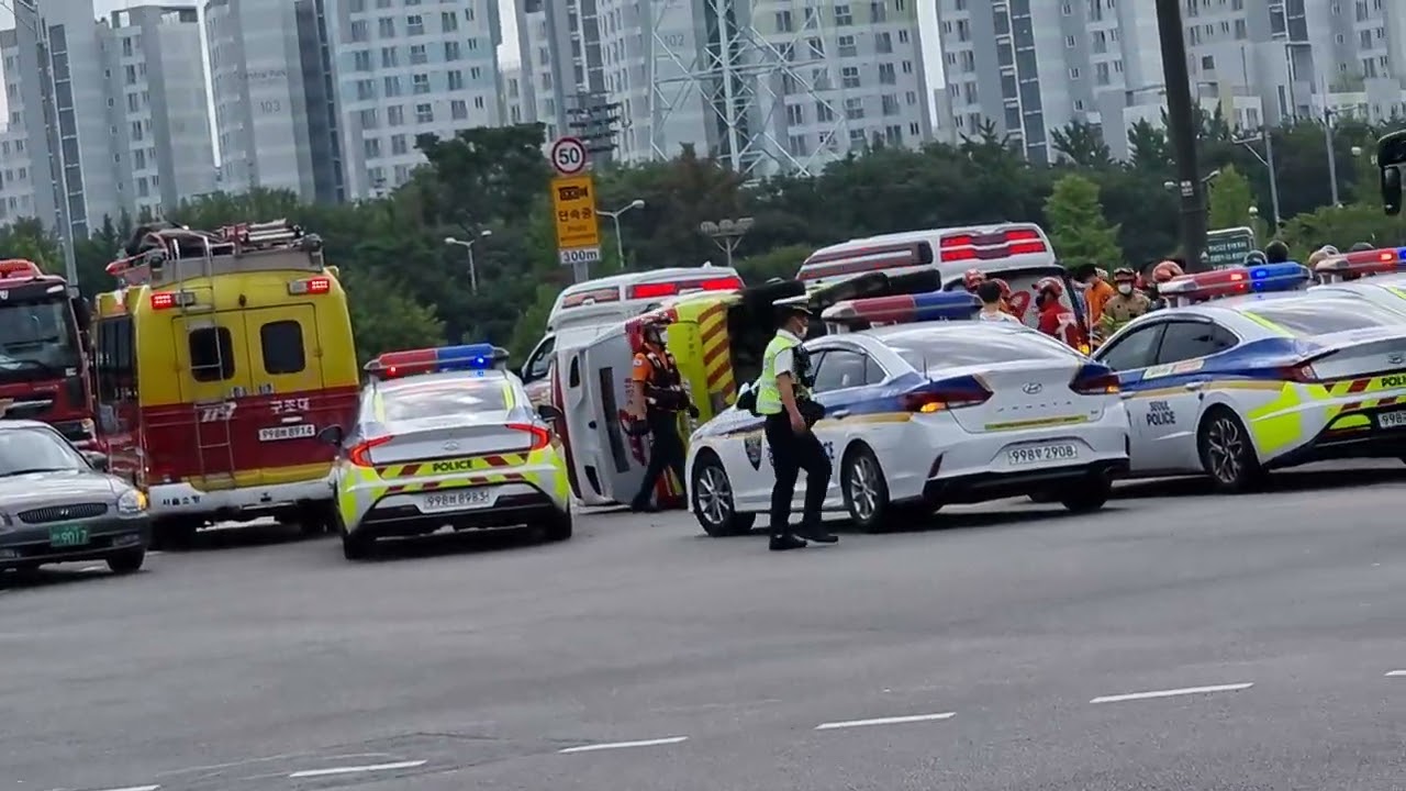 18일 오전 서울 녹천교 119구급차 트라젯xg사고영상