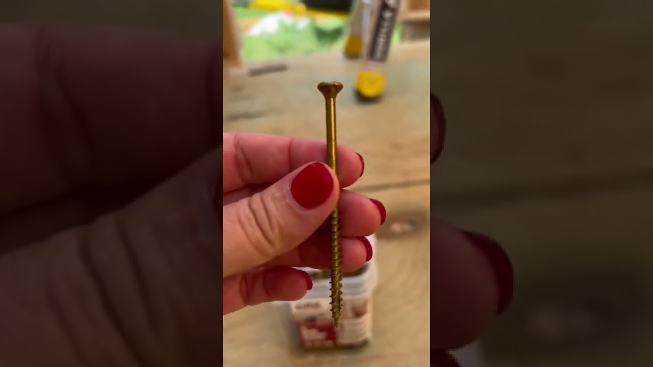 Excellent R4 Multi-Purpose Screws