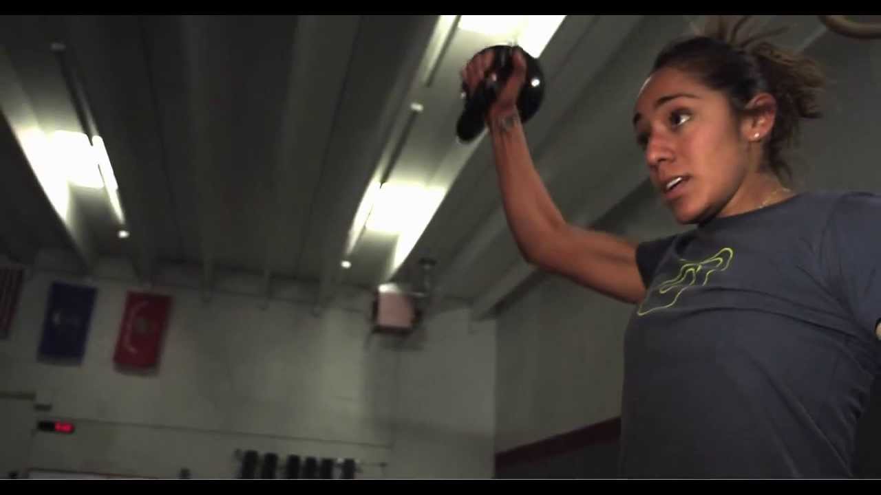tenniswarehouse ASICS Training - Kettlebell High Snatch