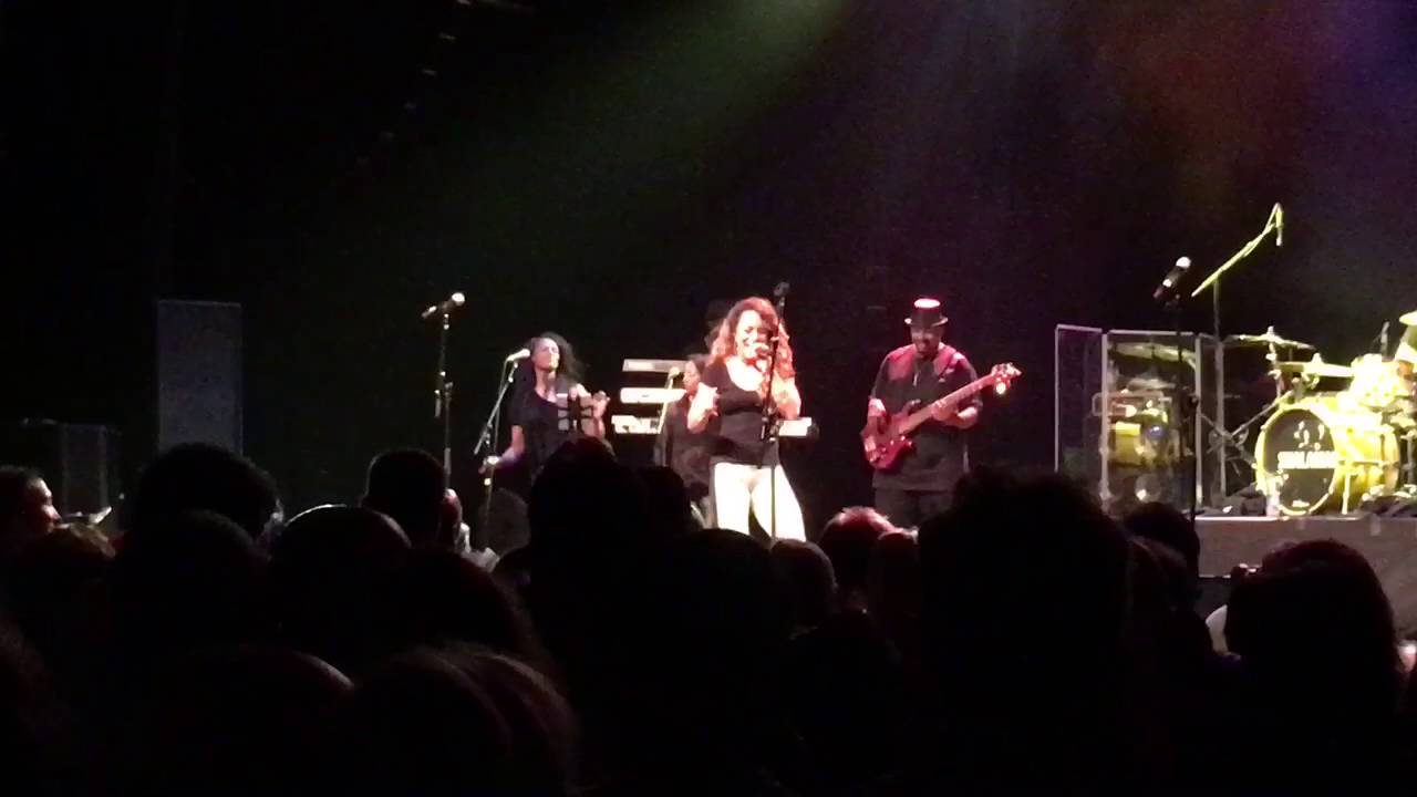 Shalamar O2 Forum Kentish Town with the Bose RoomMatch