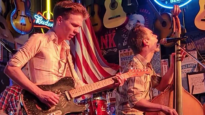 Kelley's Heroes, "Guitars Cadillacs" live at Rober...