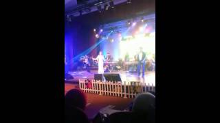 Sarah ismail : Minah gadis dusun