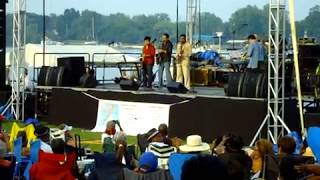 'The Sax Pack' 'Mister' Kim Waters ft. Jeff Kashiwa, Steve Cole - "Reaching Out" Clip (LIVE)