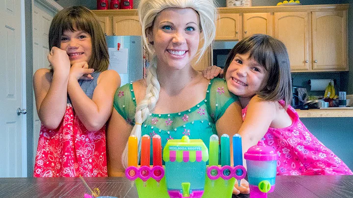 Frozen Elsa and Twins Kate & Lilly play Yummy Numm...