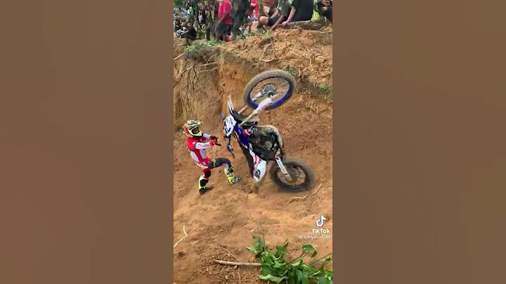 cross 2022