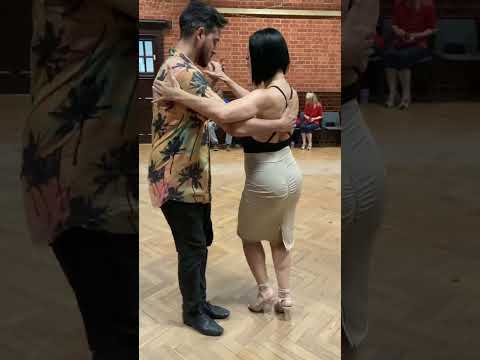 Classes with Roxane Camargo & Giuliano Calvimonte at Reading Tango Club