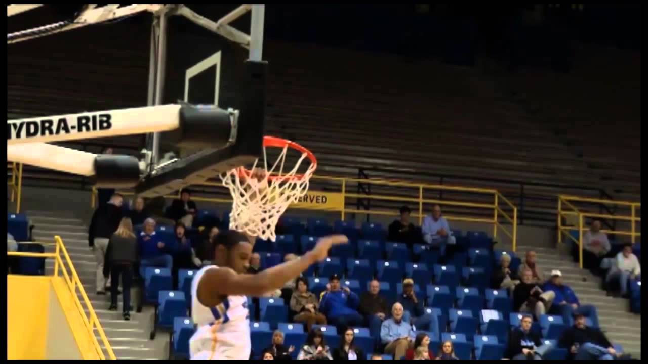 Milton Chavis Dunks