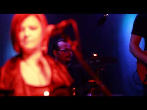 Lois Zarculea & Kris Jefferson and the Groovemaste...