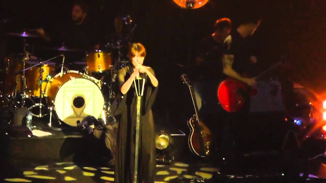 Lyrics Rabbit Heart Florence and the Machine Bands Most Iconic Song Analysis
