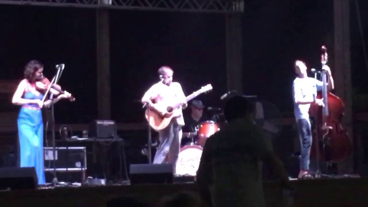 The Accomplices- Lean On The Wind