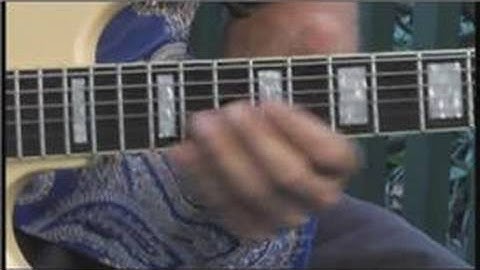 How to Play a B Symmetric Dominant Scale : How to Play Scales on the Guitar 1