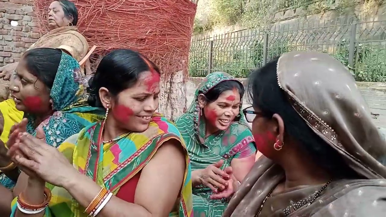 माता रानी का बहुत सुंदर होली है। इस होली का आनंद जरूर ले।। सच्चे दरबार की जय।।