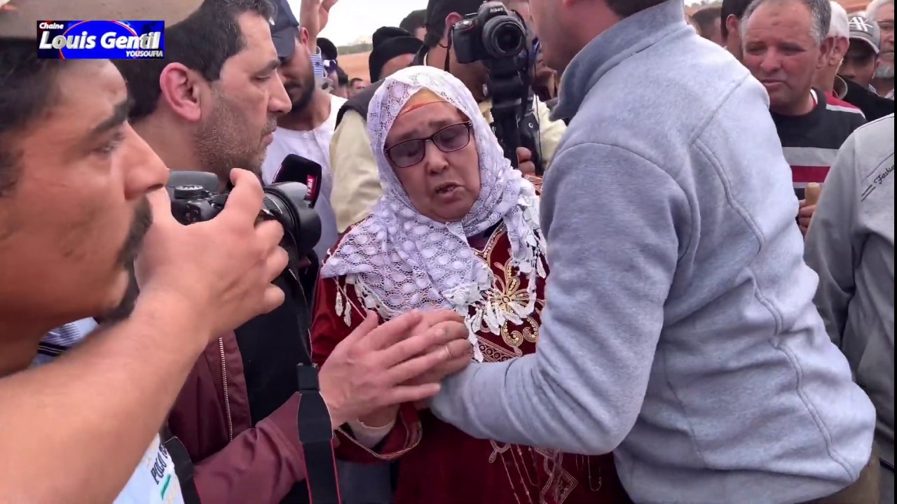 تصريحات مؤلمة بجنازة المهيبة لرضوان العيروكي بقول قال كلمتو او مشا الله رحمك ا خوية رضوان