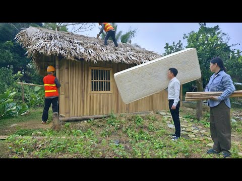 Kind CEO Comes To Help Single Mother Transform An Abandoned House Into Her New Dream Home Kind CEO Comes To Help Single Mother Transform An Abandoned House Into Her New Dream Home