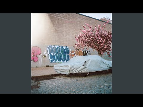 在 YouTube 上观看 Wicked Ball 在 YouTube 上观看 Wicked Ball