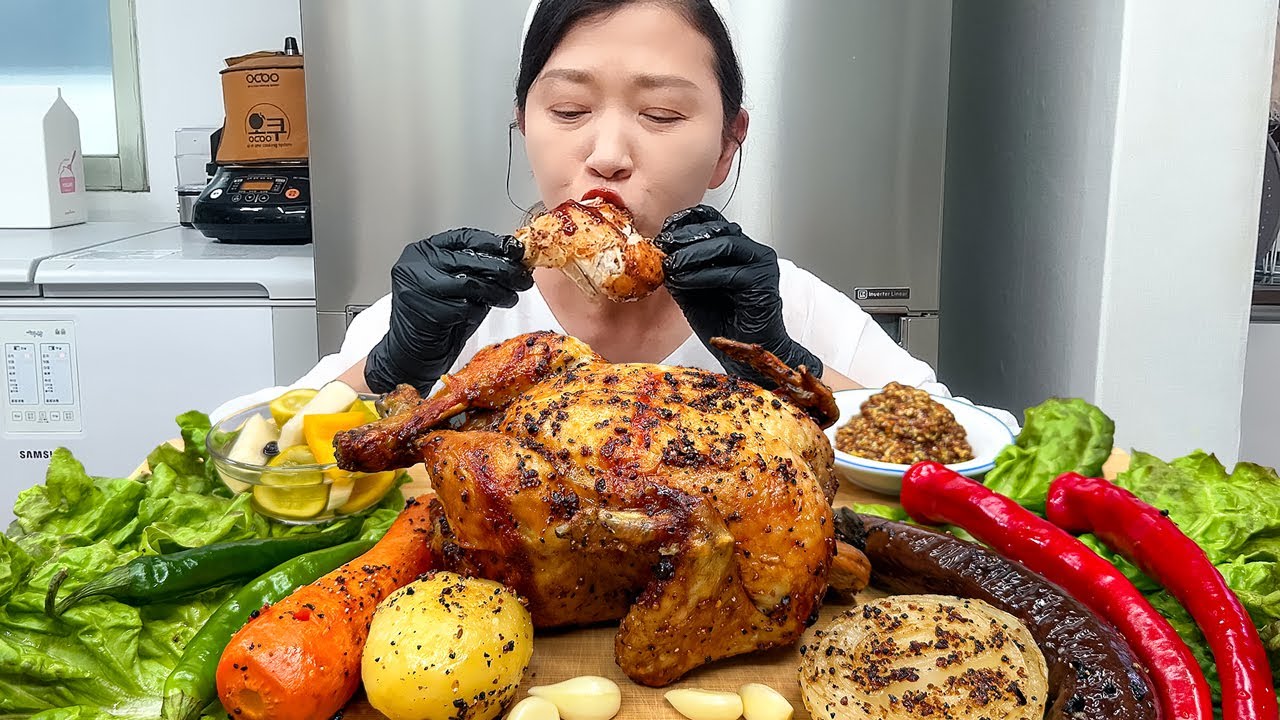 Мукбанг из жареной курицы, приготовленный во фритюрнице, превзошел мои ожидания.