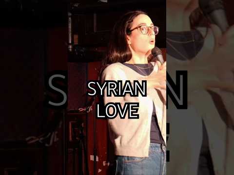 audience member gets up for bathroom mid setup - Nataly Aukar standup